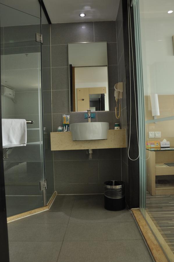 City Comfort Inn Wuhan Caidian Square Luaran gambar